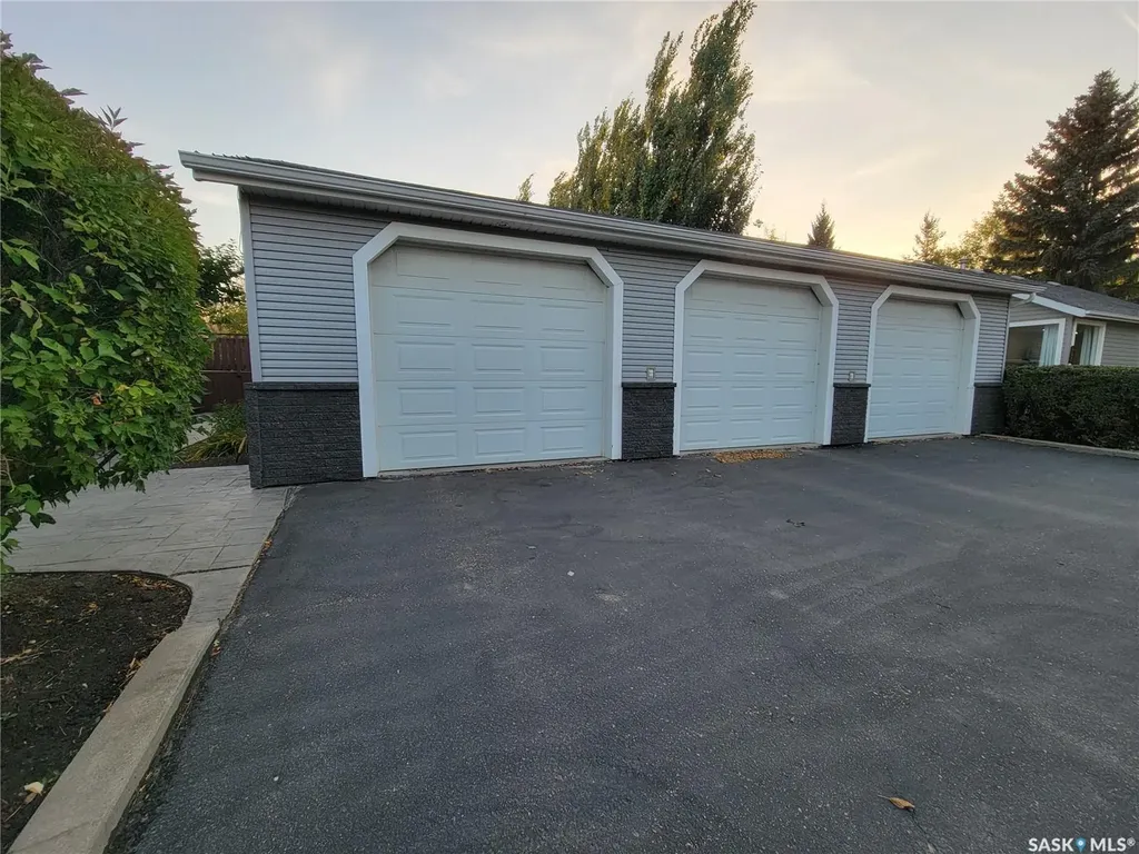 560 4th Avenue E Unity SK S0K 4L0