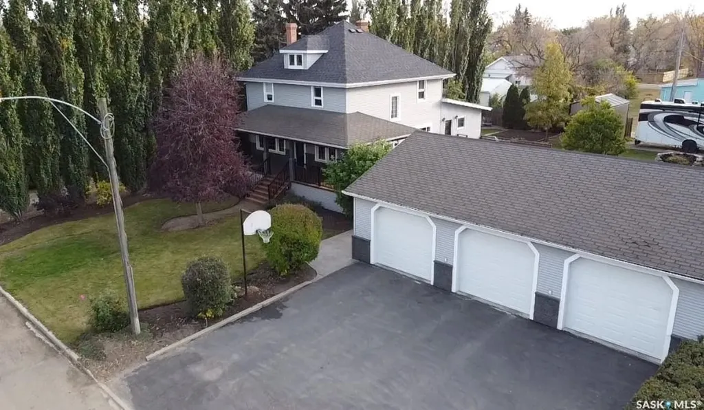 560 4th Avenue E Unity SK S0K 4L0