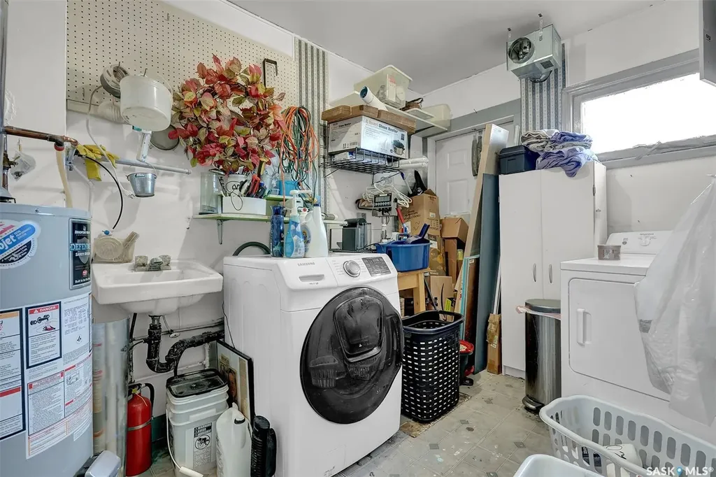 122 Central Avenue Montmartre SK S0G 3M0