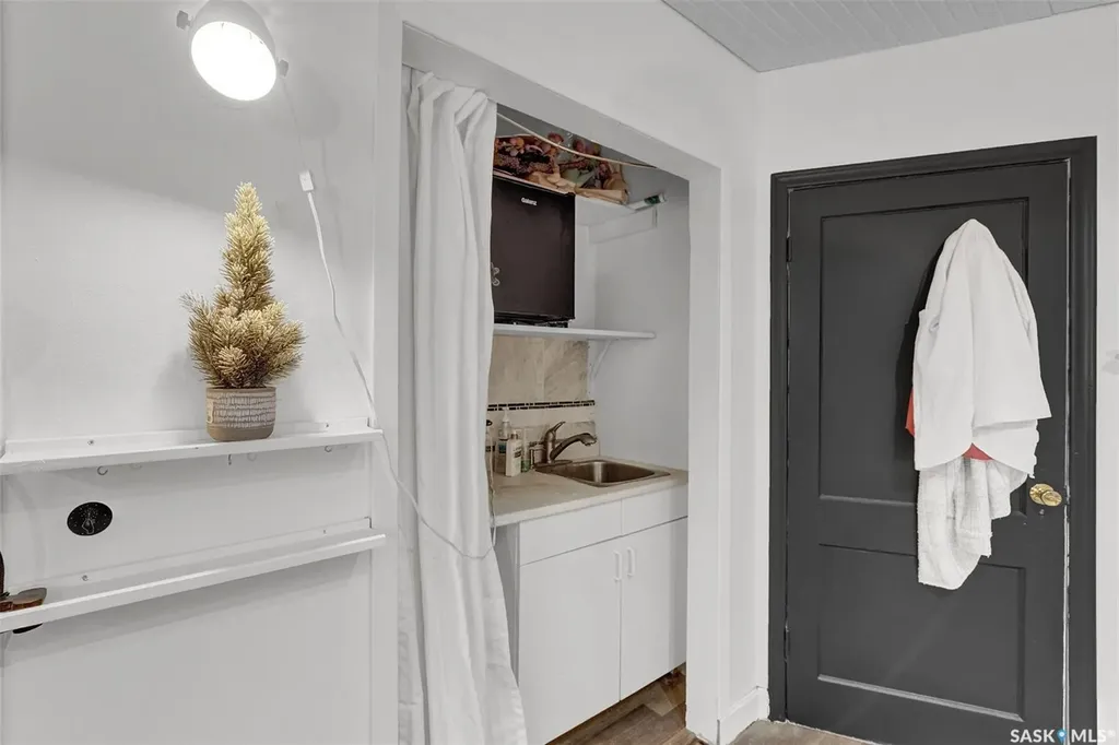 122 Central Avenue Montmartre SK S0G 3M0