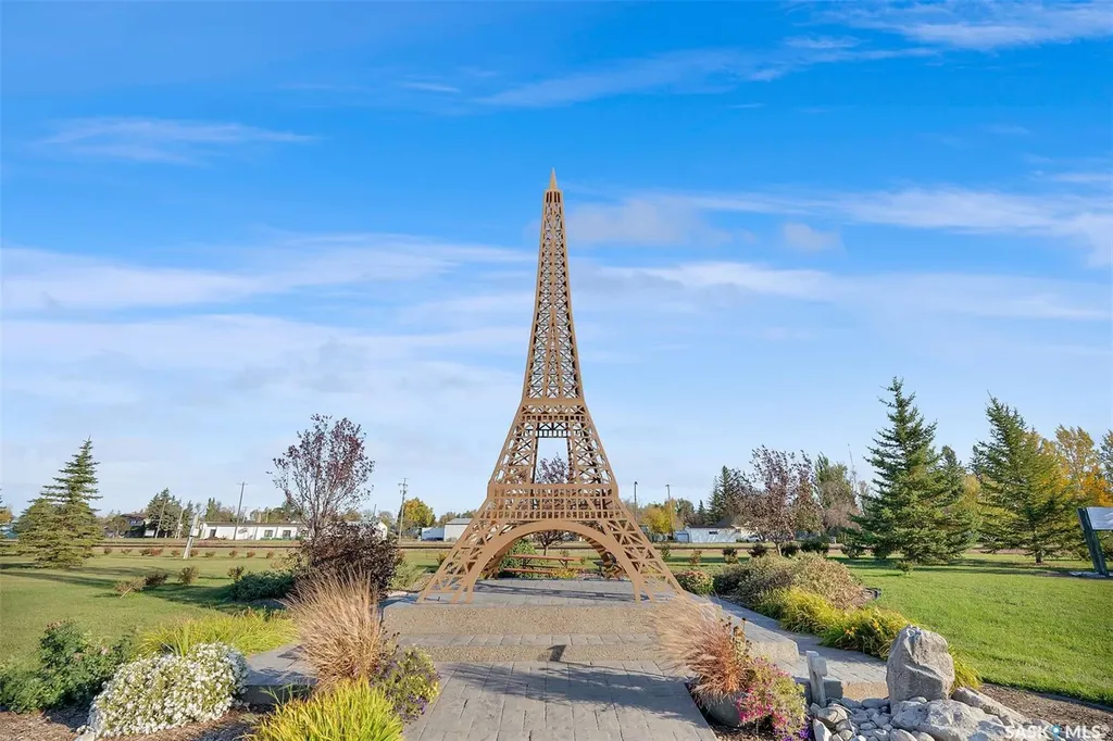 122 Central Avenue Montmartre SK S0G 3M0