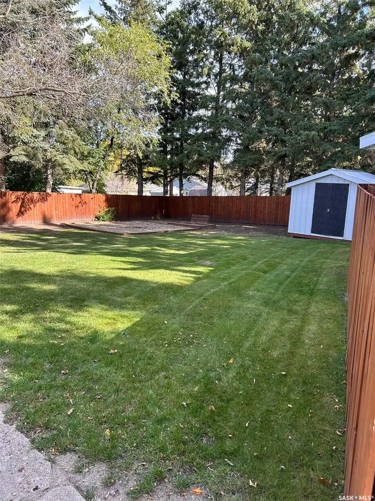 602 Hall Street Kelvington SK S0A 1W0