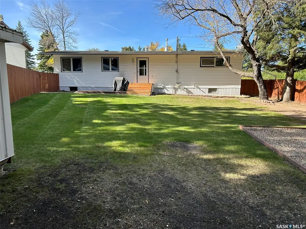 602 Hall Street Kelvington SK S0A 1W0