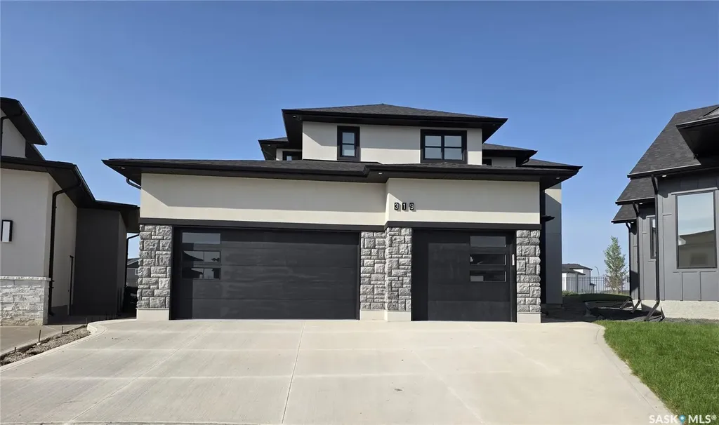 319 Woolf Bay Saskatoon SK S7W 1E5