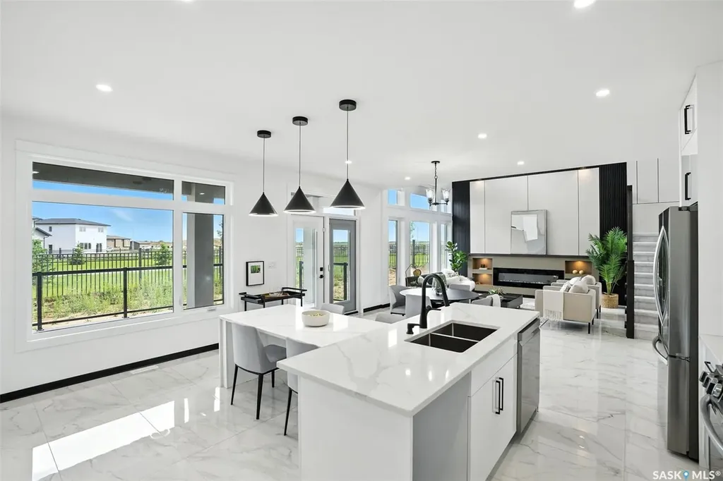 319 Woolf Bay Saskatoon SK S7W 1E5