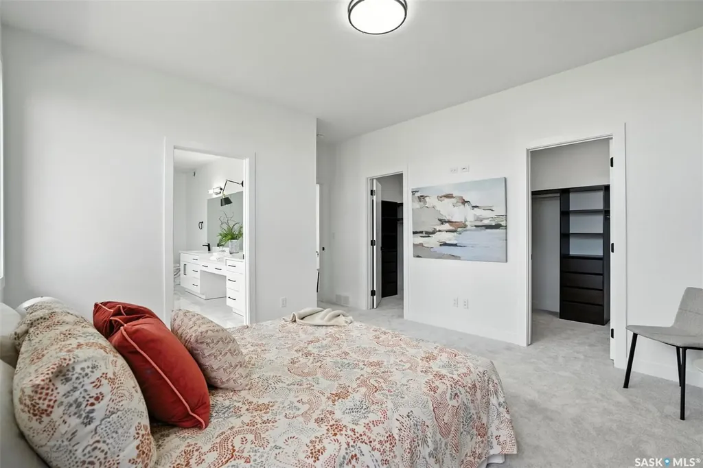 319 Woolf Bay Saskatoon SK S7W 1E5