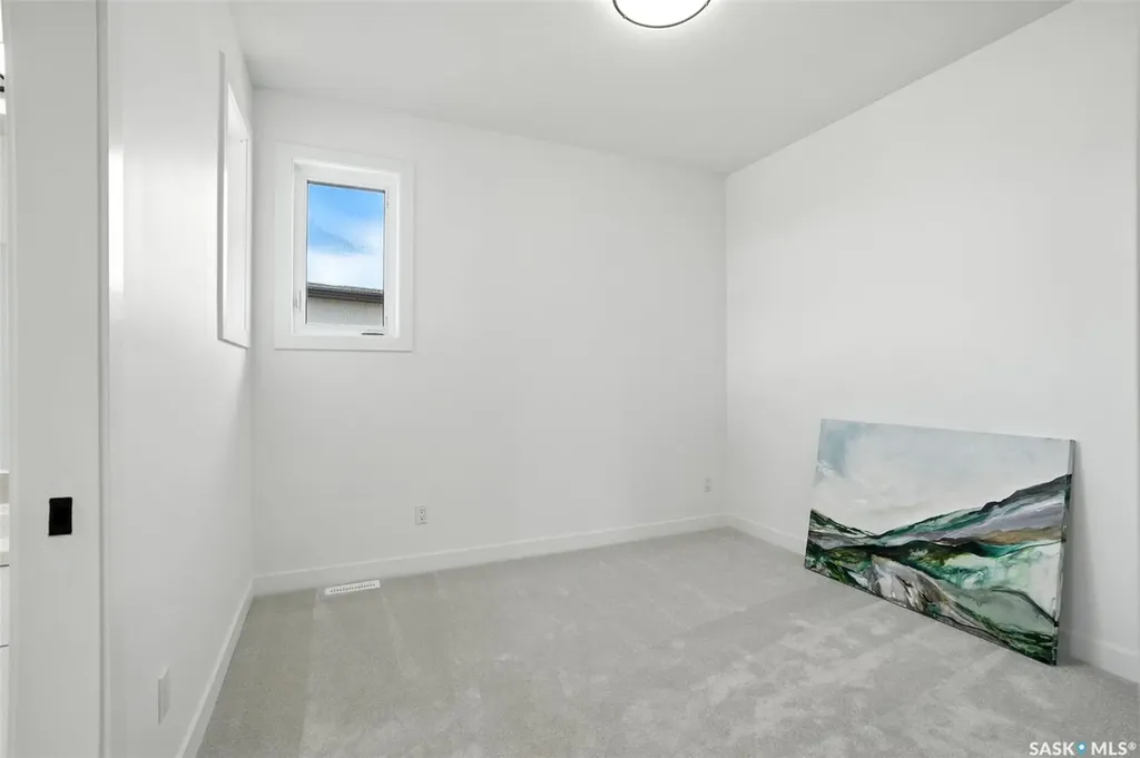 319 Woolf Bay Saskatoon SK S7W 1E5
