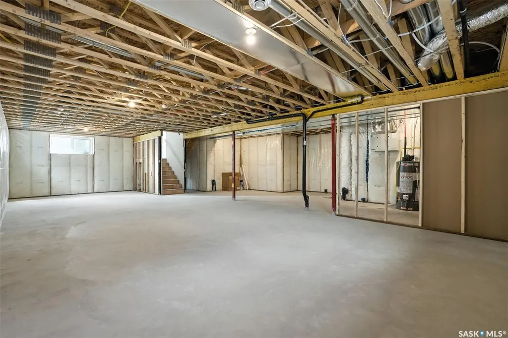 319 Woolf Bay Saskatoon SK S7W 1E5