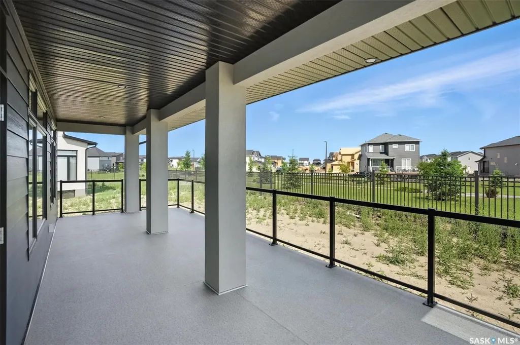 319 Woolf Bay Saskatoon SK S7W 1E5