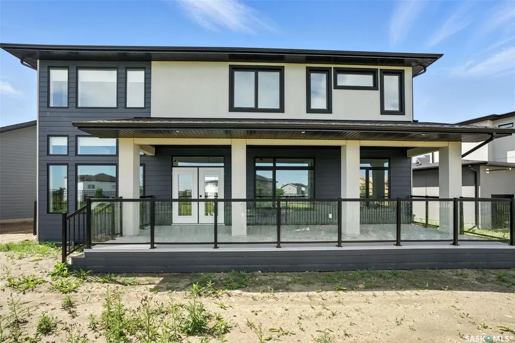 319 Woolf Bay Saskatoon SK S7W 1E5