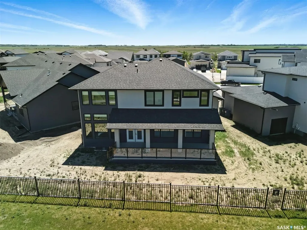 319 Woolf Bay Saskatoon SK S7W 1E5