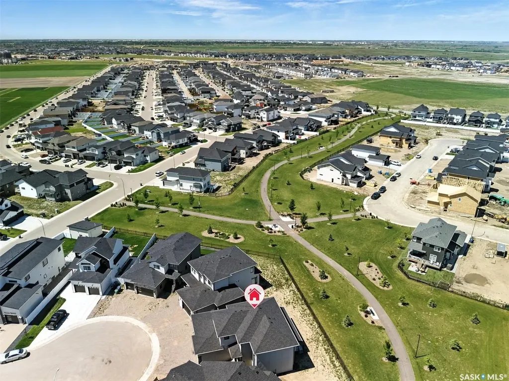 319 Woolf Bay Saskatoon SK S7W 1E5