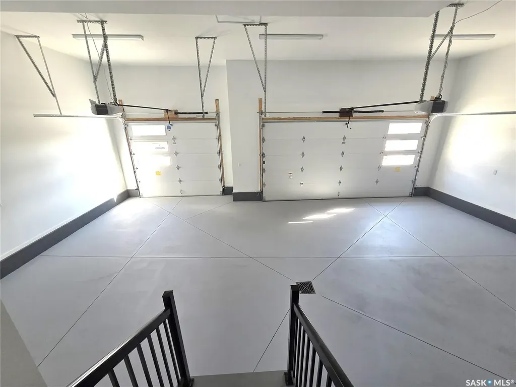 319 Woolf Bay Saskatoon SK S7W 1E5