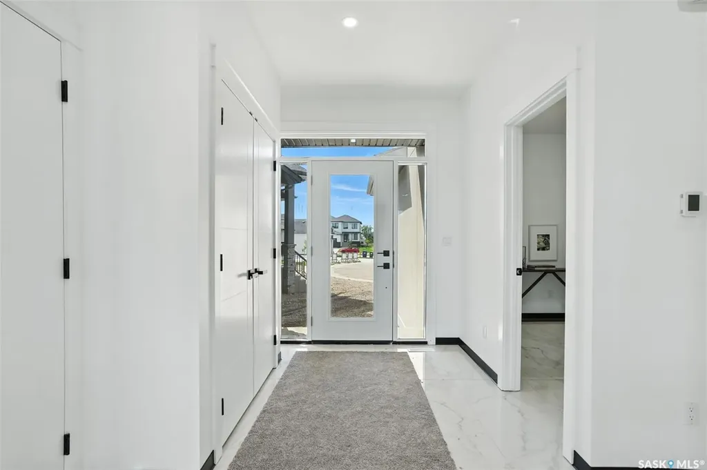 319 Woolf Bay Saskatoon SK S7W 1E5