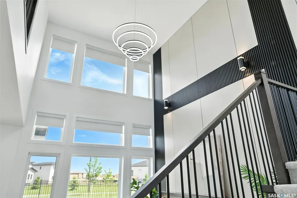 319 Woolf Bay Saskatoon SK S7W 1E5