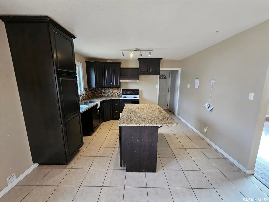 235 James Street Kisbey SK S0C 1L0