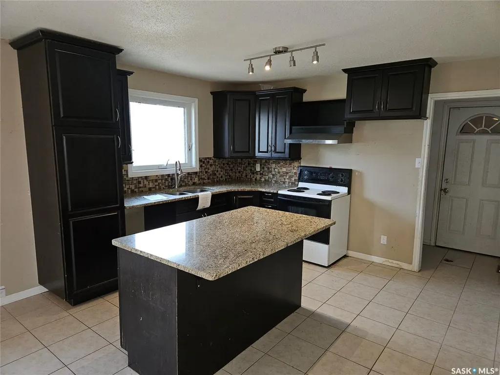 235 James Street Kisbey SK S0C 1L0