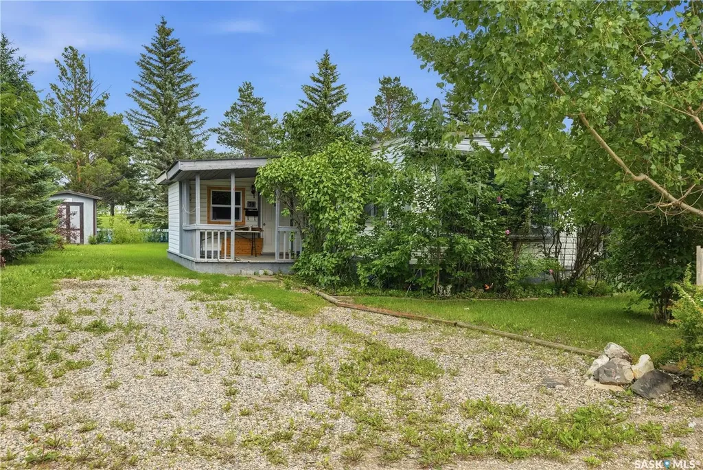79 Spruce Street Caronport SK S0H 0S0