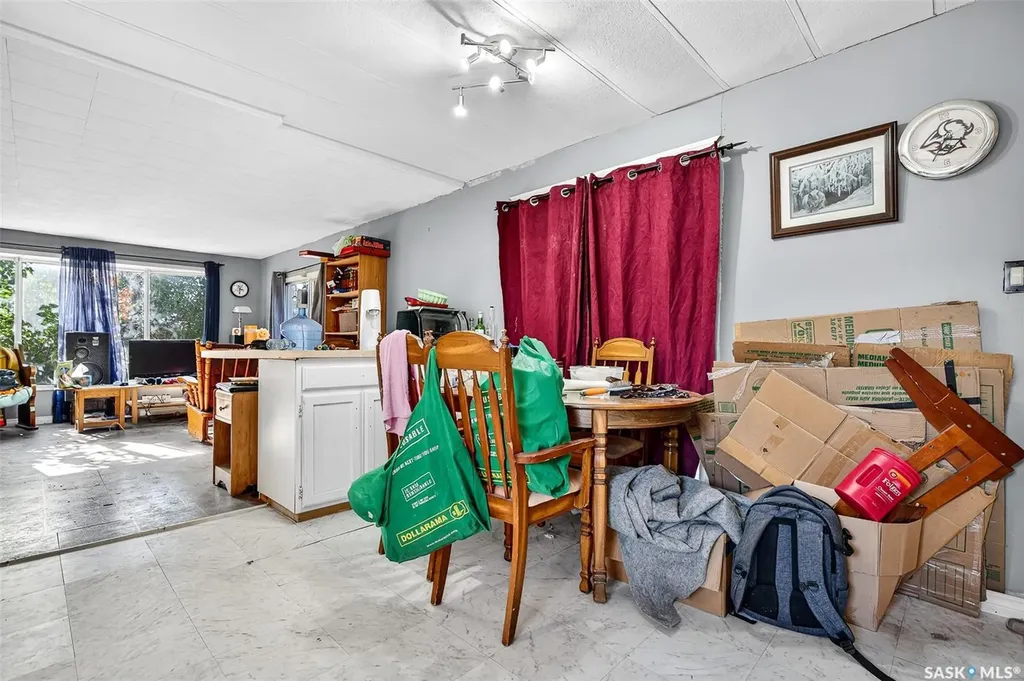 79 Spruce Street Caronport SK S0H 0S0