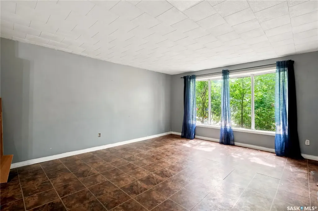 79 Spruce Street Caronport SK S0H 0S0
