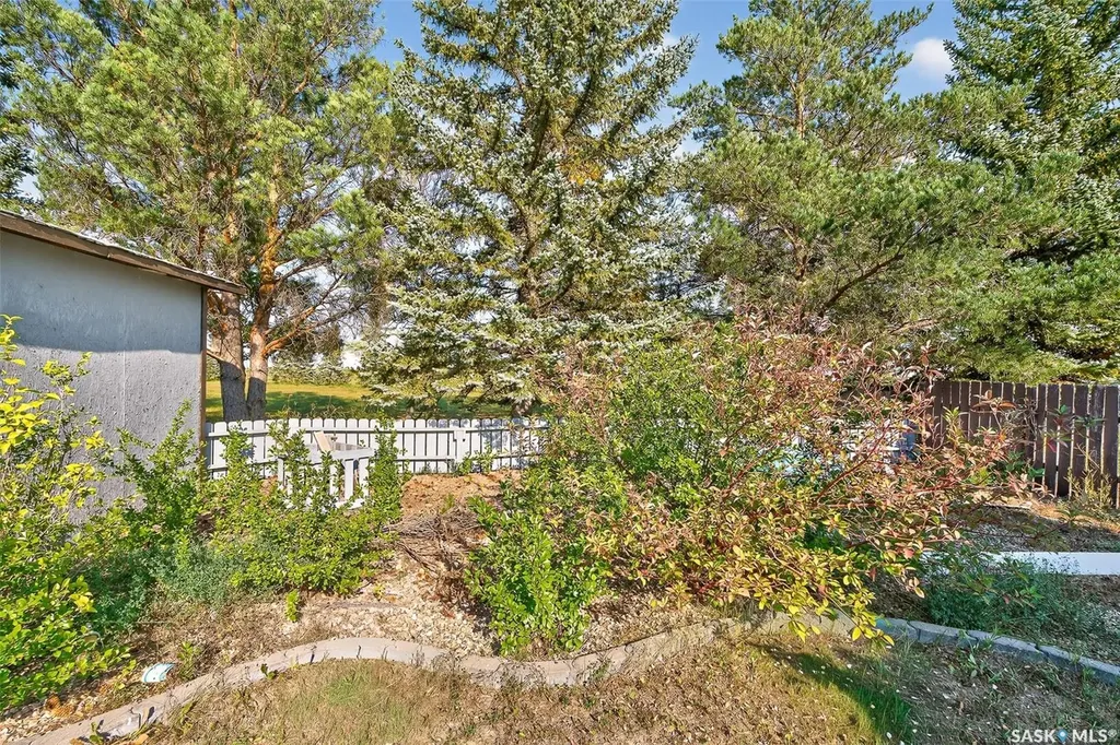 79 Spruce Street Caronport SK S0H 0S0