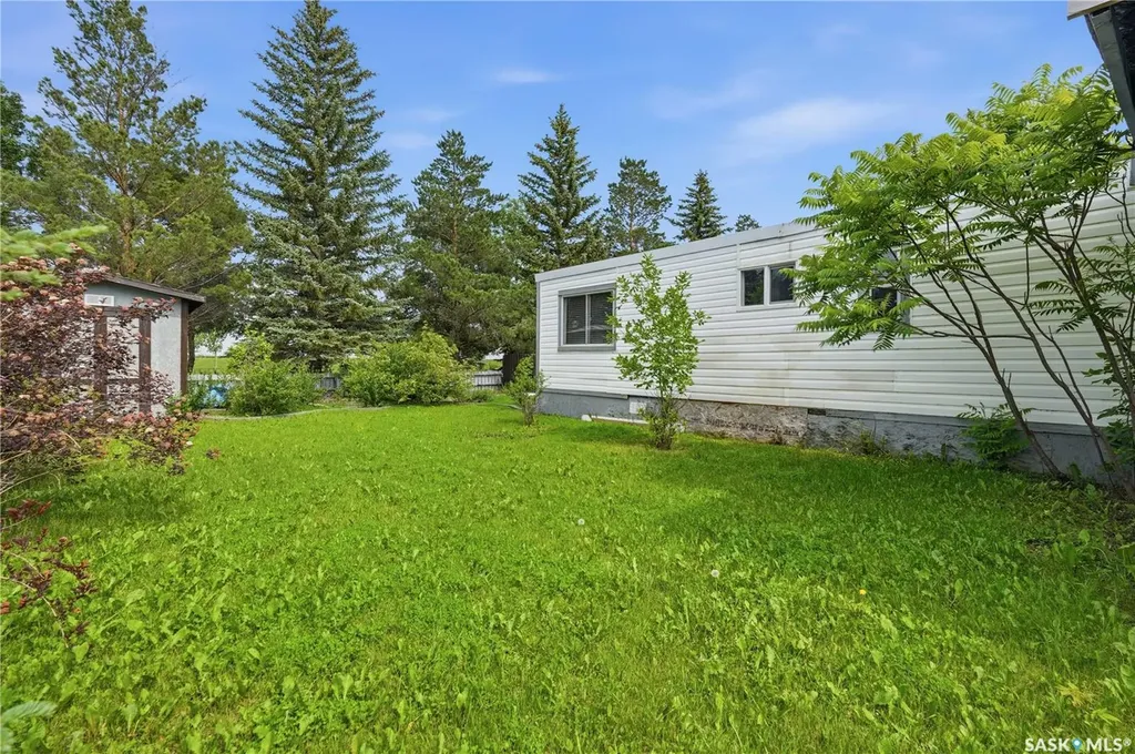 79 Spruce Street Caronport SK S0H 0S0