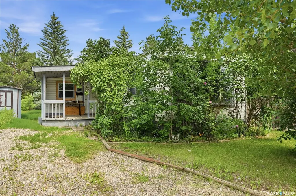 79 Spruce Street Caronport SK S0H 0S0