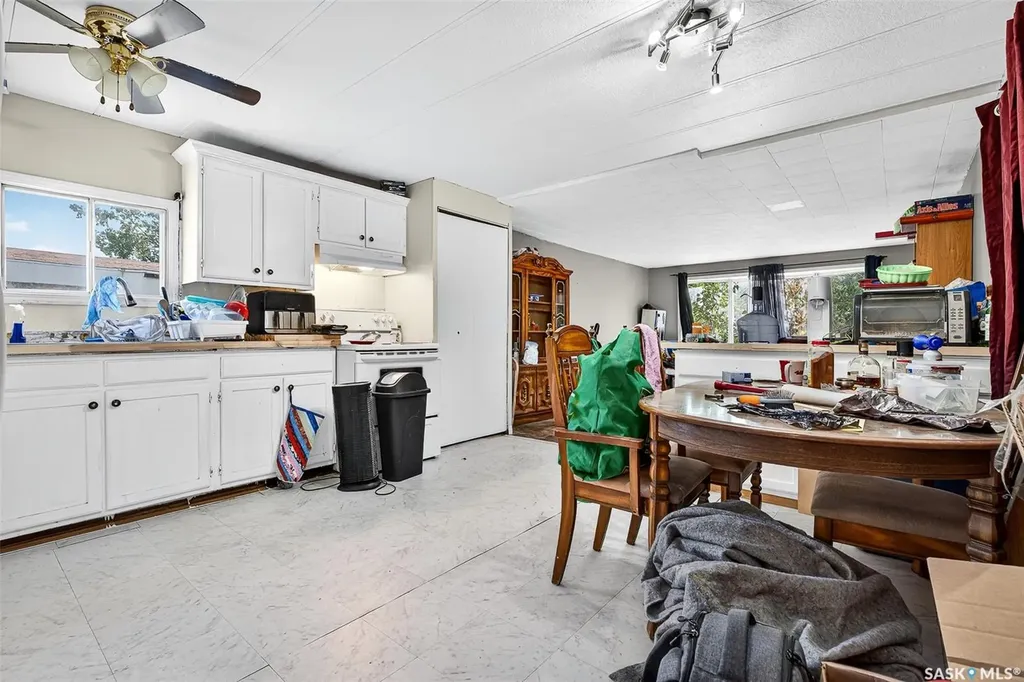 79 Spruce Street Caronport SK S0H 0S0