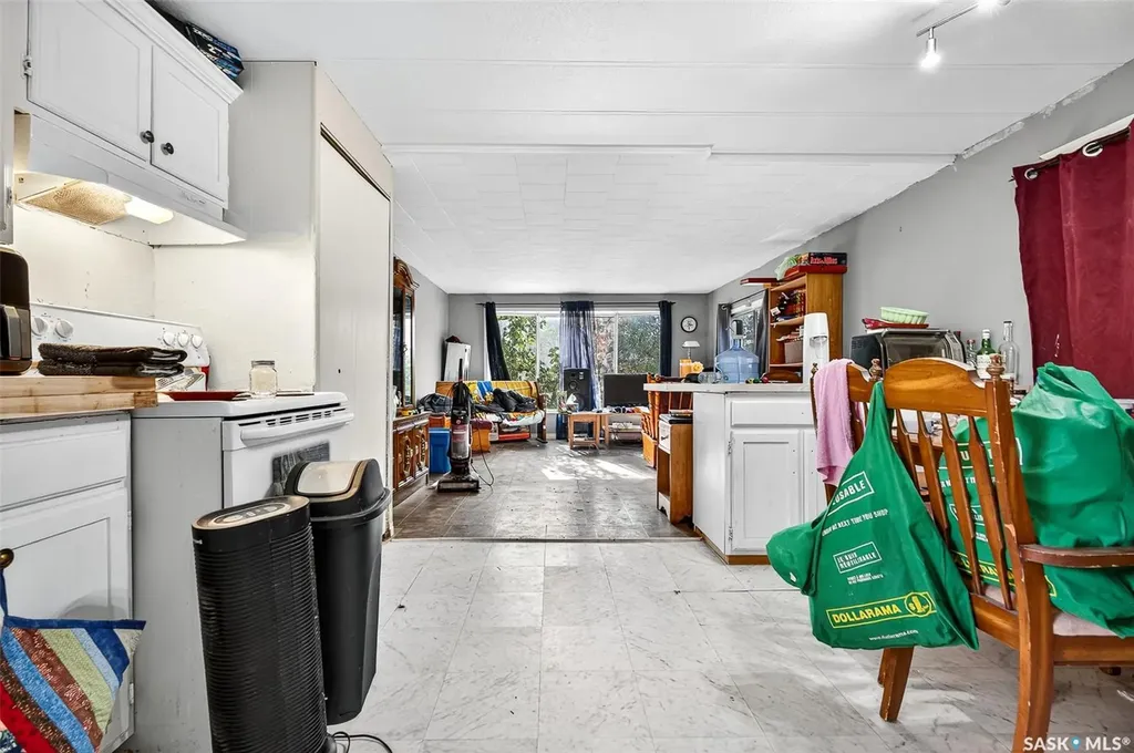 79 Spruce Street Caronport SK S0H 0S0