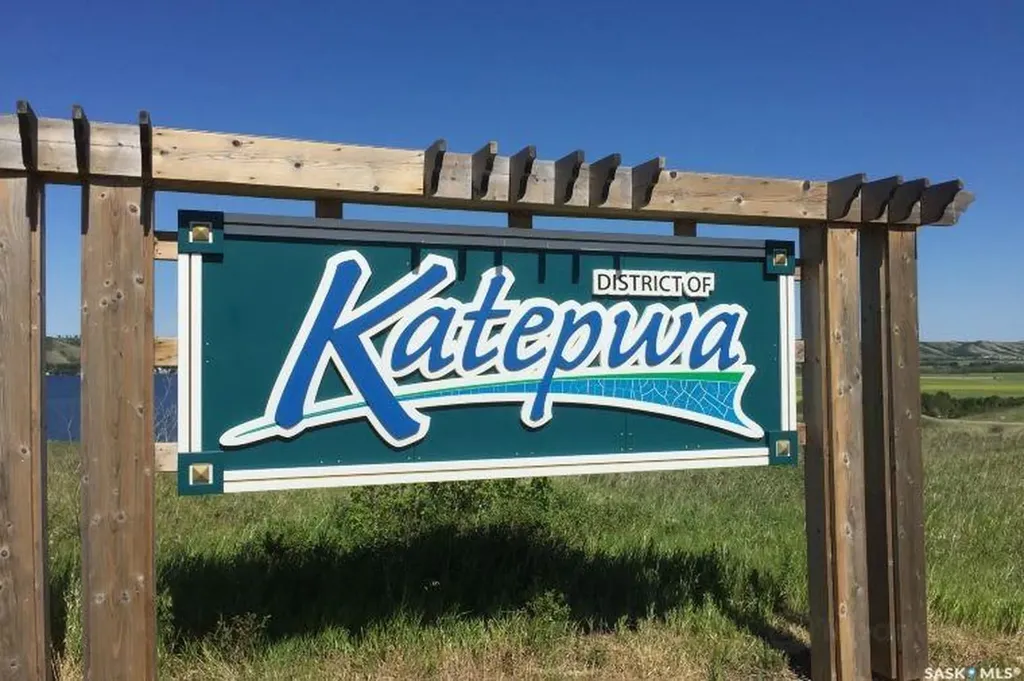 159 Katepwa Road Katepwa Beach SK S0G 0E4
