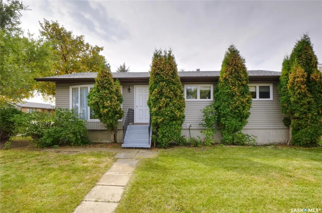 1008 Parklane Drive Assiniboia SK S0H 0B0
