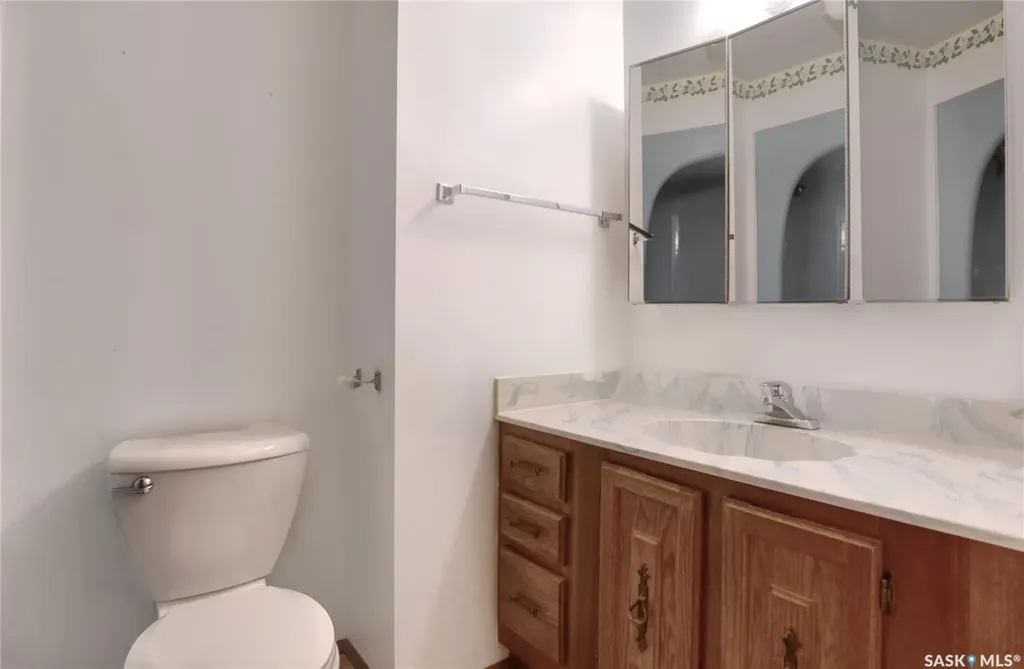 1008 Parklane Drive Assiniboia SK S0H 0B0