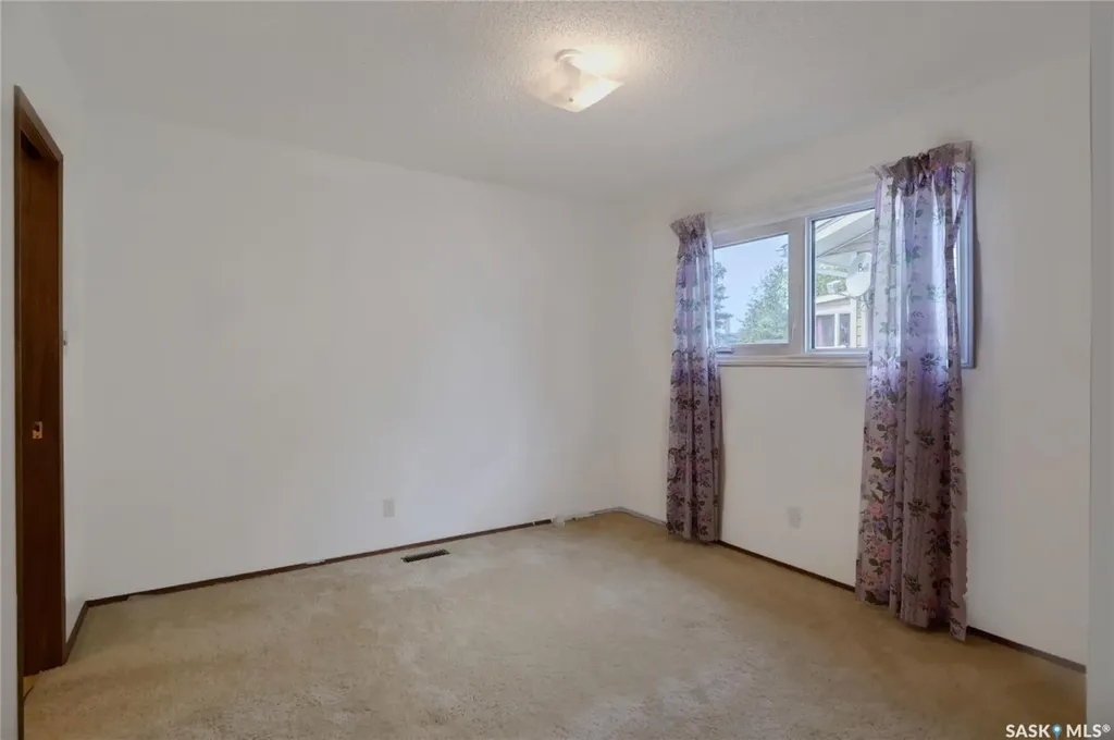 1008 Parklane Drive Assiniboia SK S0H 0B0