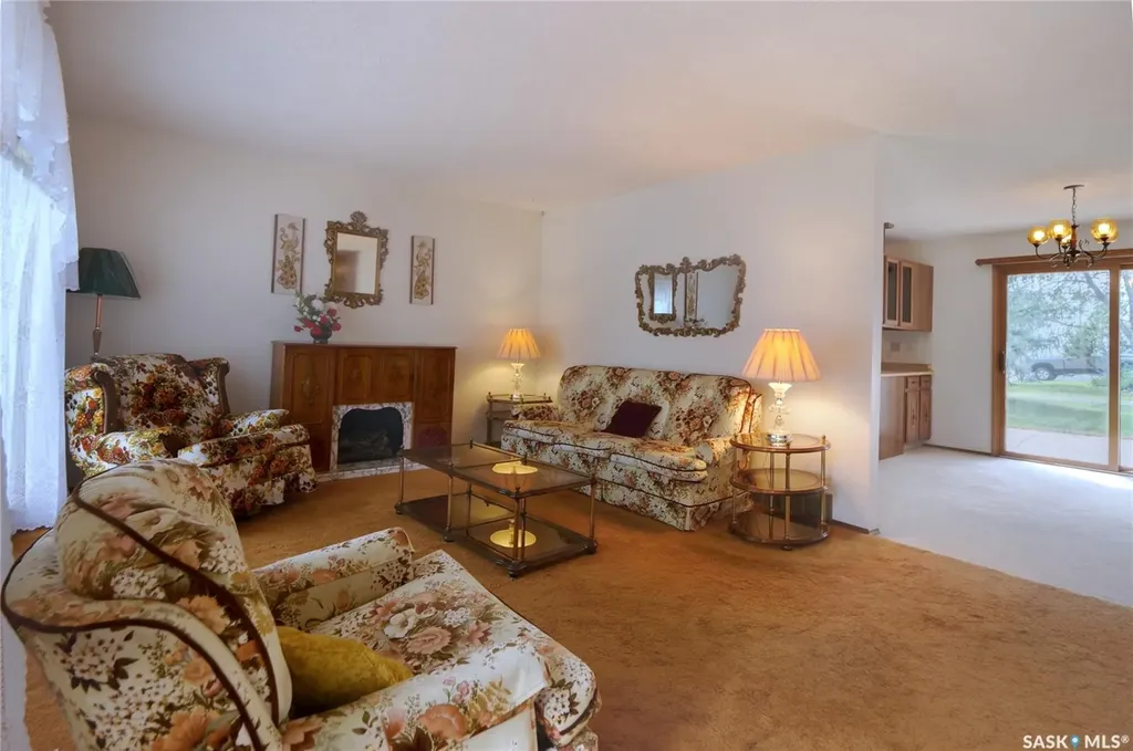 1008 Parklane Drive Assiniboia SK S0H 0B0