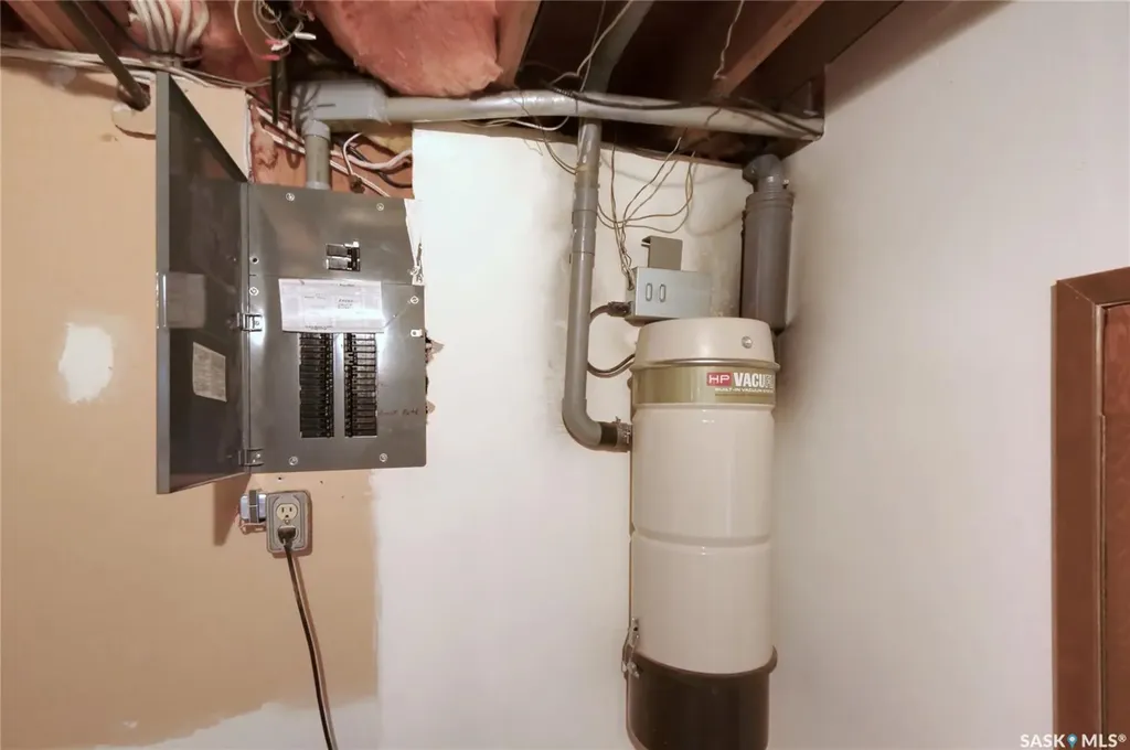 1008 Parklane Drive Assiniboia SK S0H 0B0