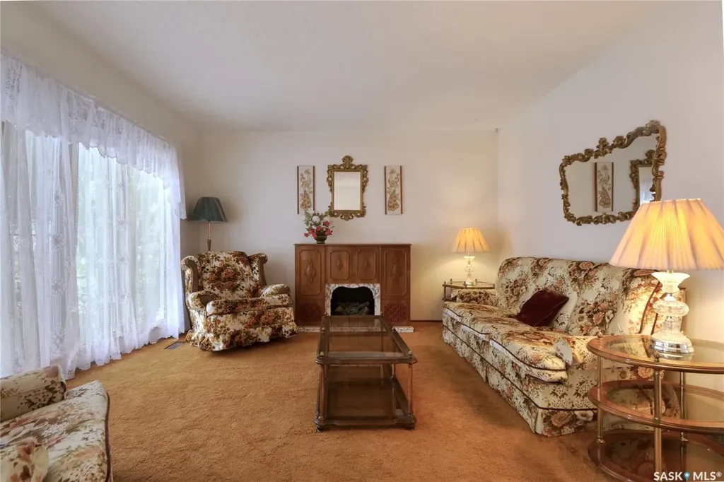 1008 Parklane Drive Assiniboia SK S0H 0B0