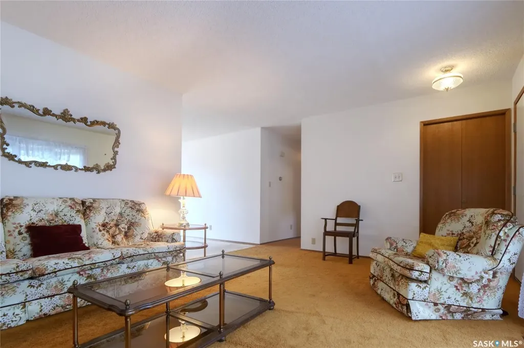 1008 Parklane Drive Assiniboia SK S0H 0B0