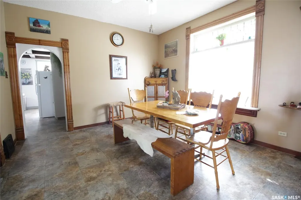 807 Gordon Street Moosomin SK S0G 3N0