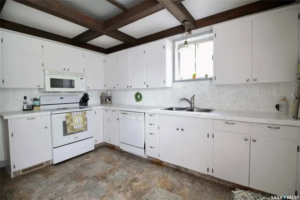 807 Gordon Street Moosomin SK S0G 3N0