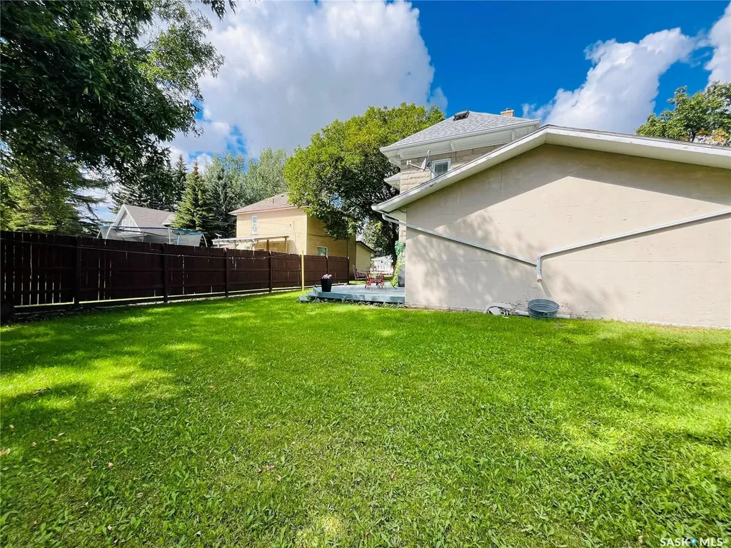 807 Gordon Street Moosomin SK S0G 3N0