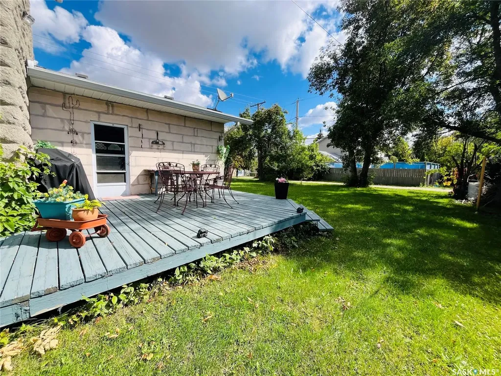 807 Gordon Street Moosomin SK S0G 3N0
