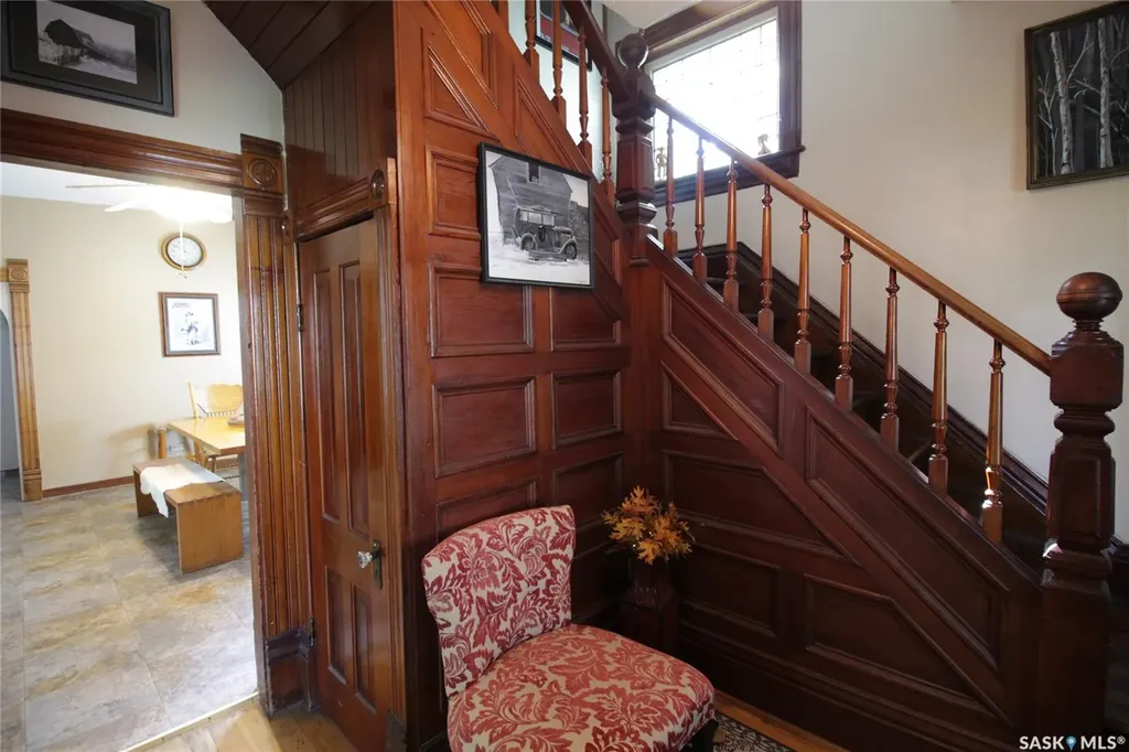 807 Gordon Street Moosomin SK S0G 3N0