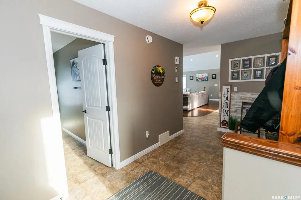 Rural Address Eye Hill Rm No. 382 SK S0L 2C0