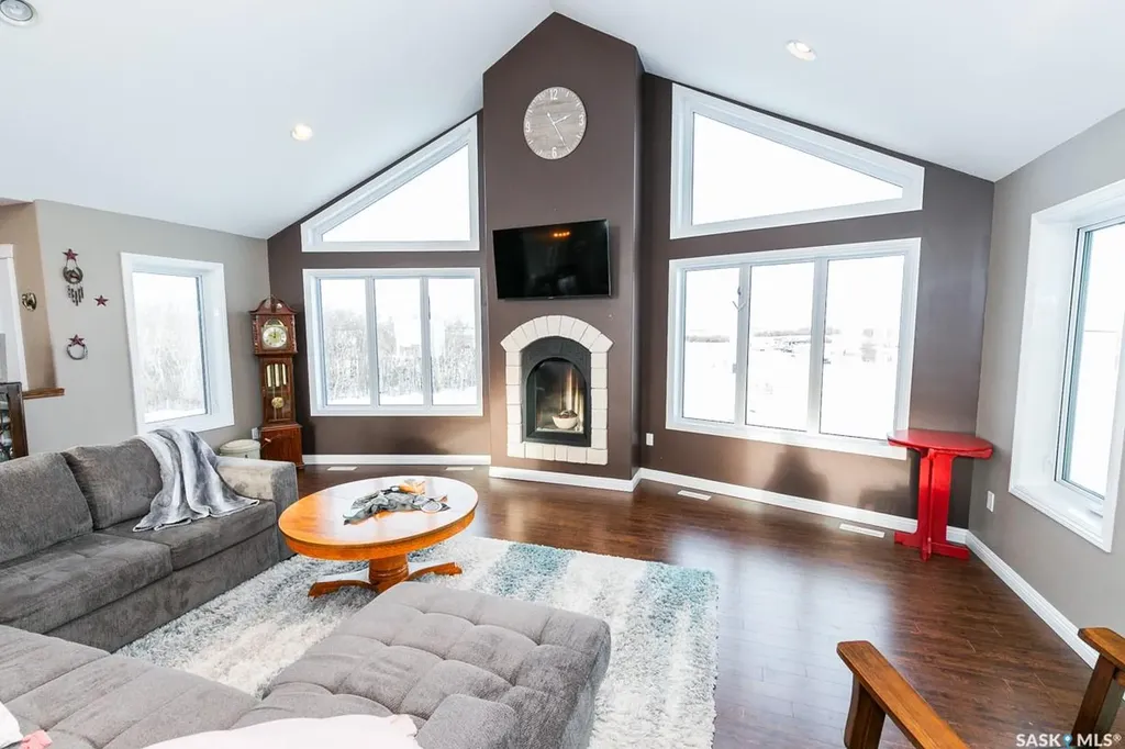 Rural Address Eye Hill Rm No. 382 SK S0L 2C0