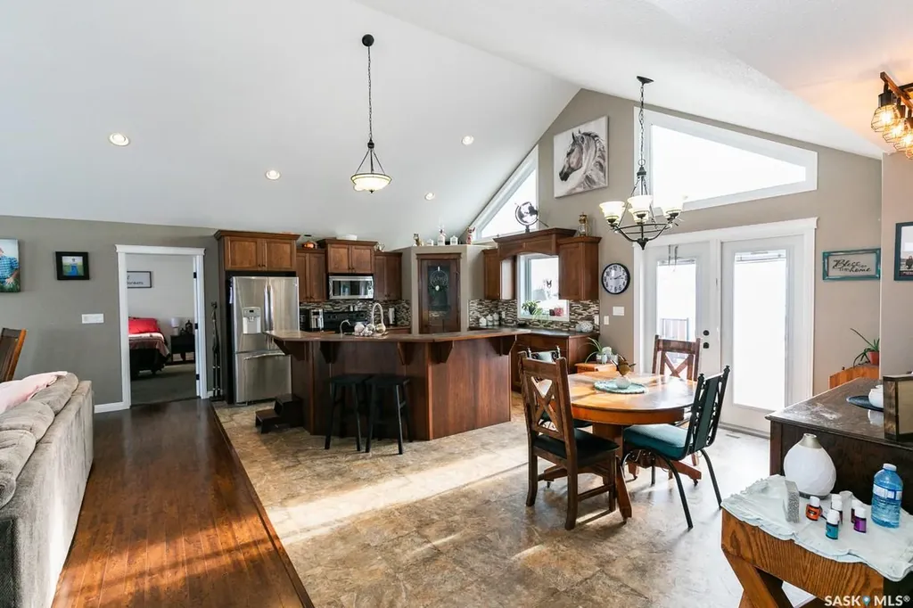 Rural Address Eye Hill Rm No. 382 SK S0L 2C0