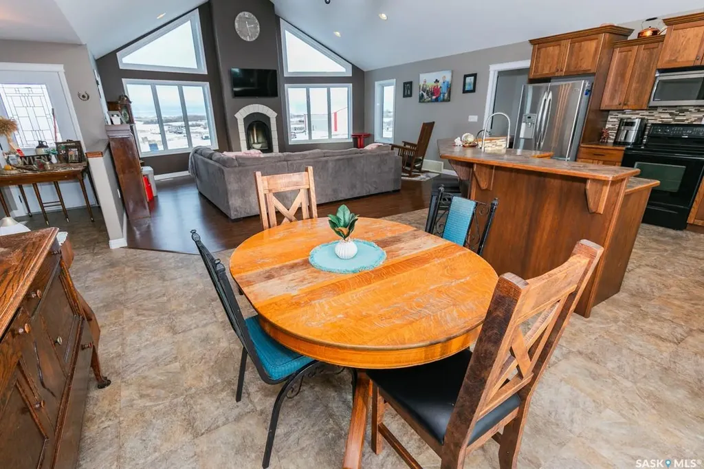 Rural Address Eye Hill Rm No. 382 SK S0L 2C0