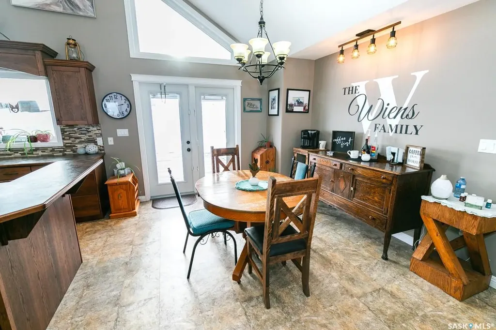 Rural Address Eye Hill Rm No. 382 SK S0L 2C0