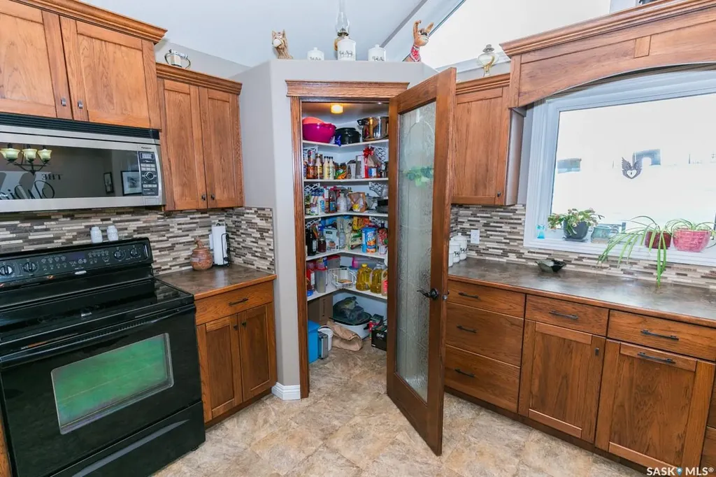 Rural Address Eye Hill Rm No. 382 SK S0L 2C0