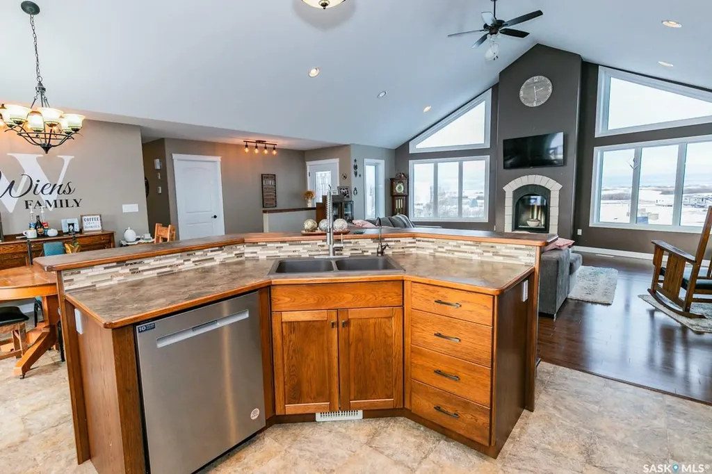 Rural Address Eye Hill Rm No. 382 SK S0L 2C0