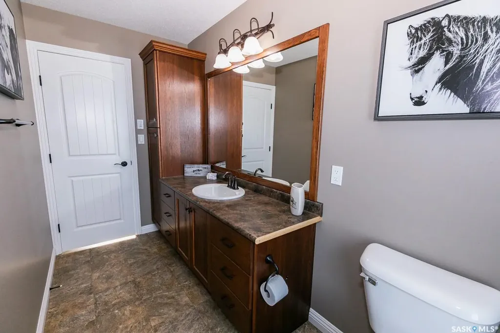 Rural Address Eye Hill Rm No. 382 SK S0L 2C0